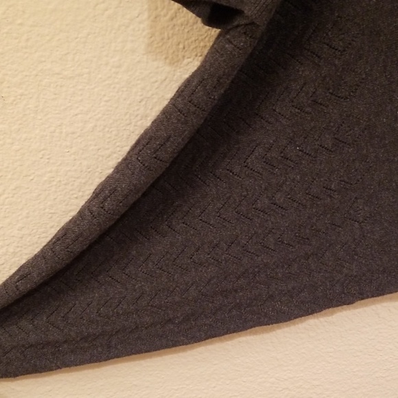 Grey sweater - Picture 4 of 5